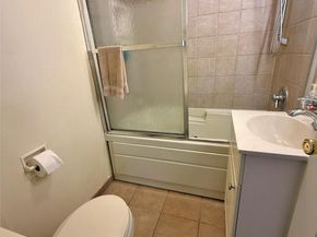 2531 Mount Avenue, Oceanside NY 11572
