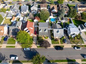 2531 Mount Avenue, Oceanside NY 11572
