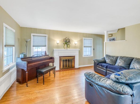 2531 Mount Avenue, Oceanside NY 11572