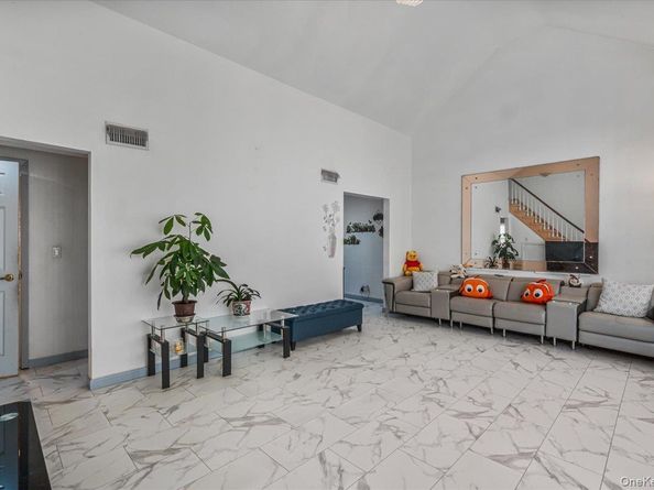 64-65 Cloverdale Boulevard, Oakland Gardens NY 11364