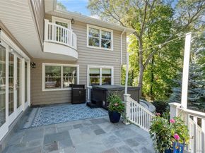 16 Pine Road, Syosset NY 11791