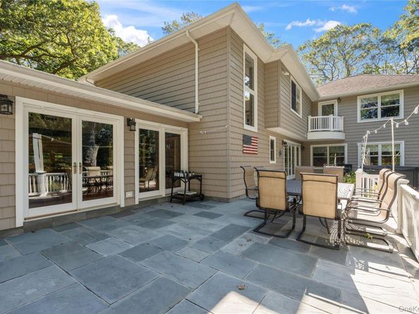 16 Pine Road, Syosset NY 11791