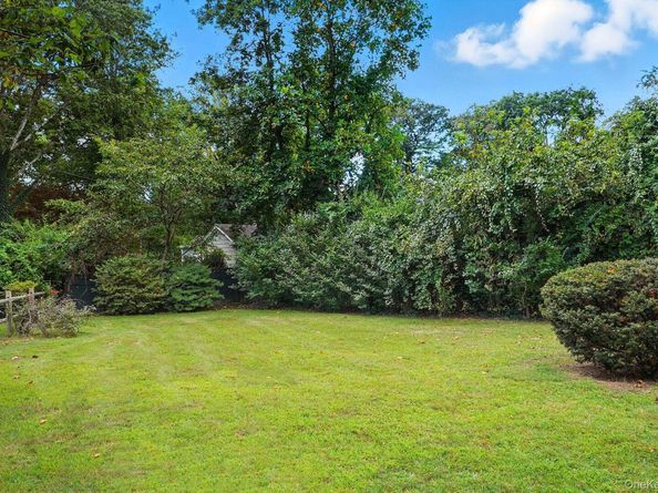 11 Robinhood Road, White Plains NY 10605