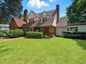 11 Robinhood Road, White Plains NY 10605