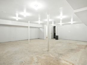 11 Robinhood Road, White Plains NY 10605