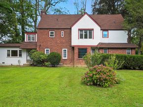 11 Robinhood Road, White Plains NY 10605