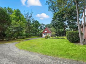 11 Robinhood Road, White Plains NY 10605