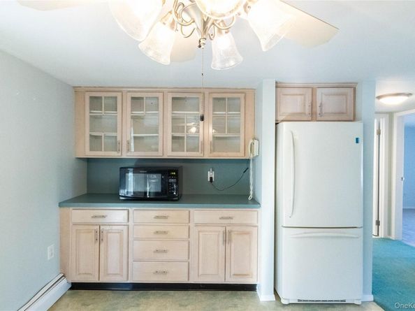 24 Dulittle Street, North Babylon NY 11703