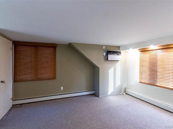 24 Dulittle Street, North Babylon NY 11703