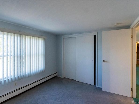 24 Dulittle Street, North Babylon NY 11703