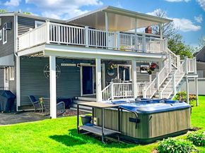 24 Dulittle Street, North Babylon NY 11703