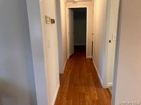 465 Old Country Road 465, Riverhead NY 11901