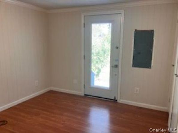 465 Old Country Road 465, Riverhead NY 11901