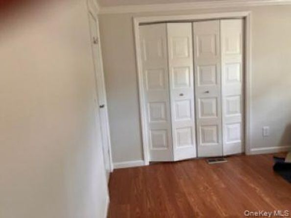 465 Old Country Road 465, Riverhead NY 11901
