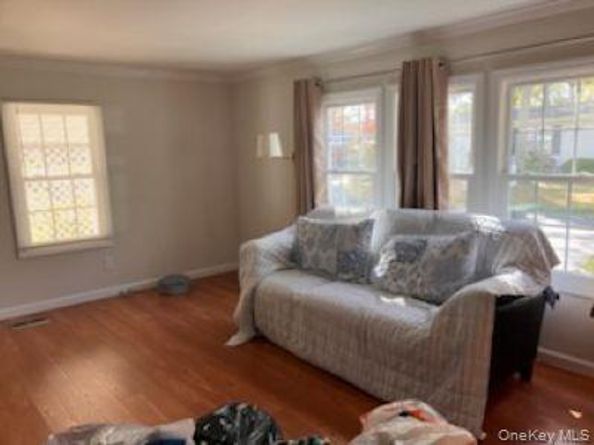465 Old Country Road 465, Riverhead NY 11901