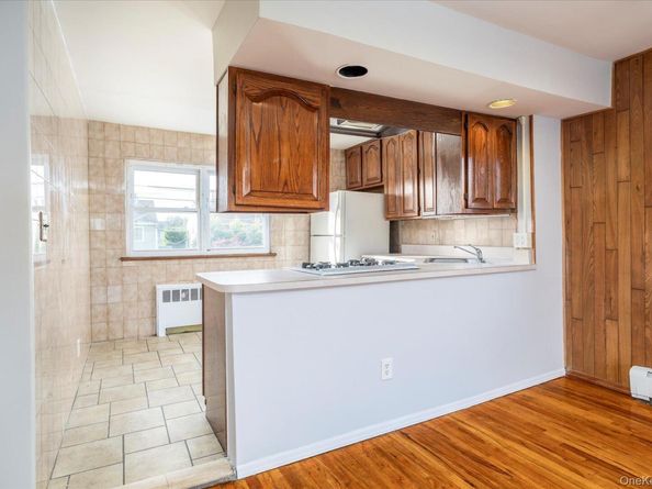 69 E 1st Street, Freeport NY 11520