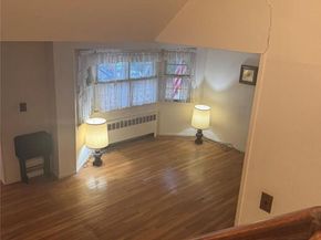 91 8th Ave, Kings Park NY 11754