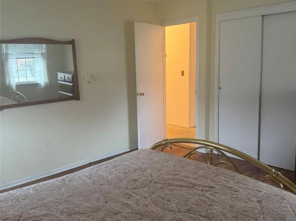 91 8th Ave, Kings Park NY 11754