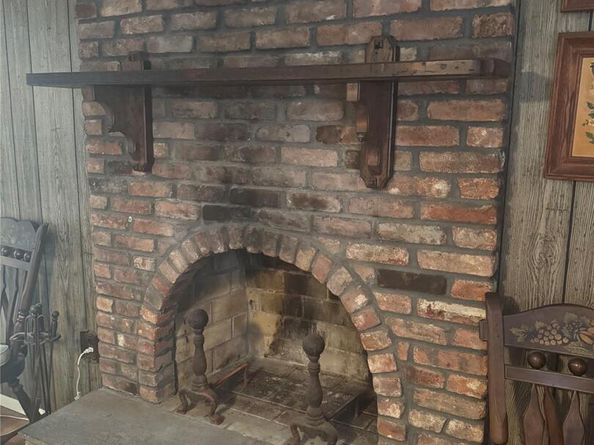 91 8th Ave, Kings Park NY 11754