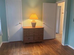 91 8th Ave, Kings Park NY 11754