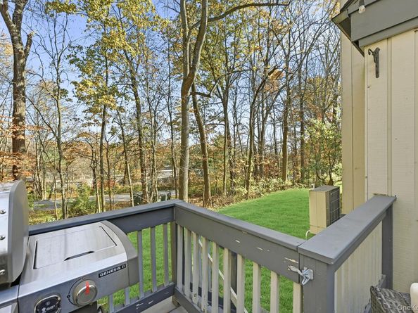 349 Heritage Hills B, Somers NY 10589