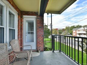 60 Hempstead Avenue 1H, Lynbrook NY 11563