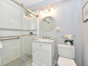 60 Hempstead Avenue 1H, Lynbrook NY 11563