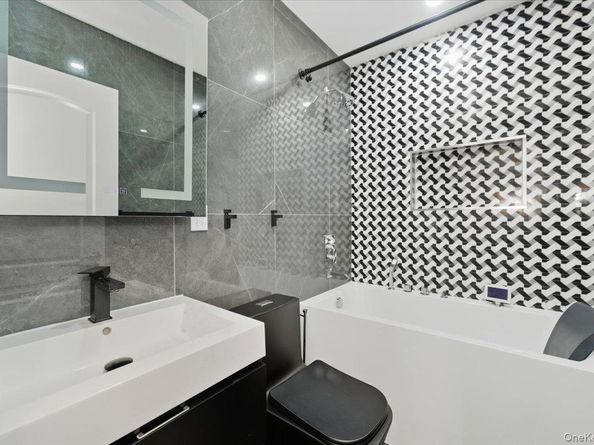 278 Morris Avenue, Inwood NY 11096
