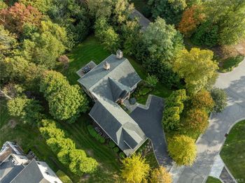2 Earle Drive
