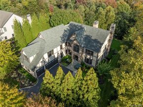 2 Earle Drive, Muttontown NY 11791