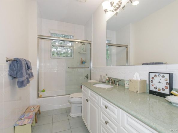 2 Earle Drive, Muttontown NY 11791