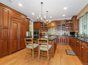 2 Earle Drive, Muttontown NY 11791