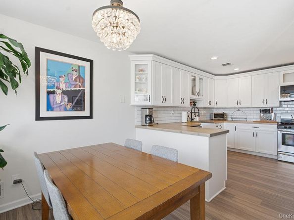 11 Horizon Court, Huntington NY 11743