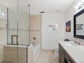 11 Horizon Court, Huntington NY 11743