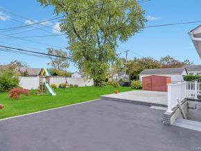 30 Andover Lane, Hicksville NY 11801