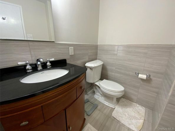27010 Grand Central Parkway 8H, Floral Park NY 11005