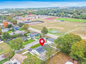 21 Francisco Avenue, Central Islip NY 11722