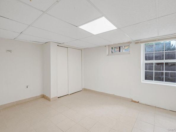 21 Francisco Avenue, Central Islip NY 11722