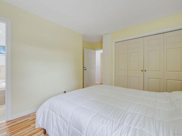 21 Francisco Avenue, Central Islip NY 11722
