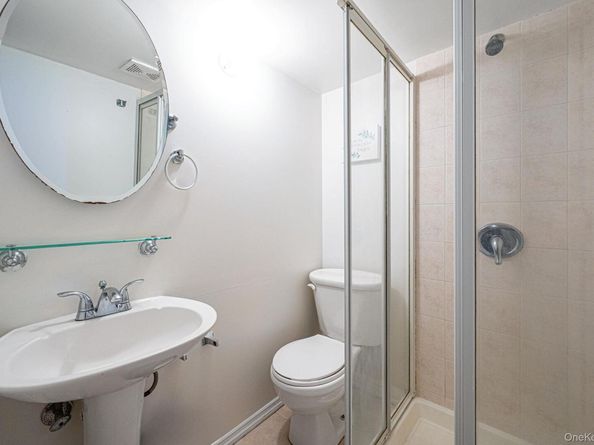 21 Francisco Avenue, Central Islip NY 11722