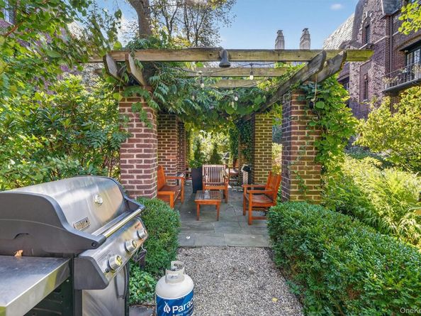 20 N Broadway O371, White Plains NY 10601