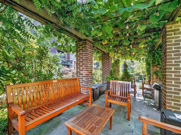 20 N Broadway O371, White Plains NY 10601