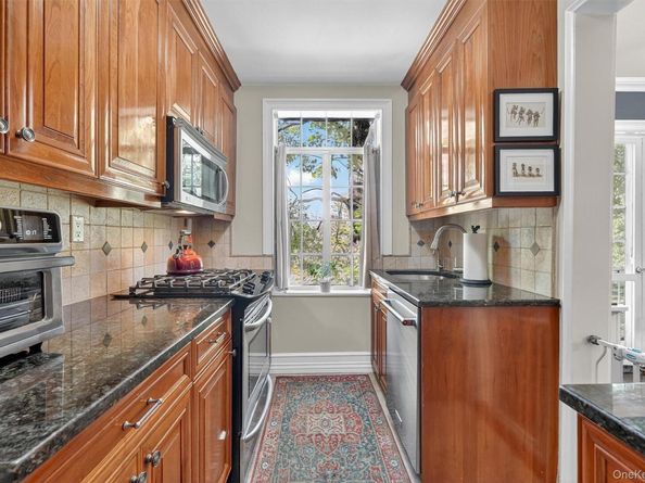 20 N Broadway O371, White Plains NY 10601