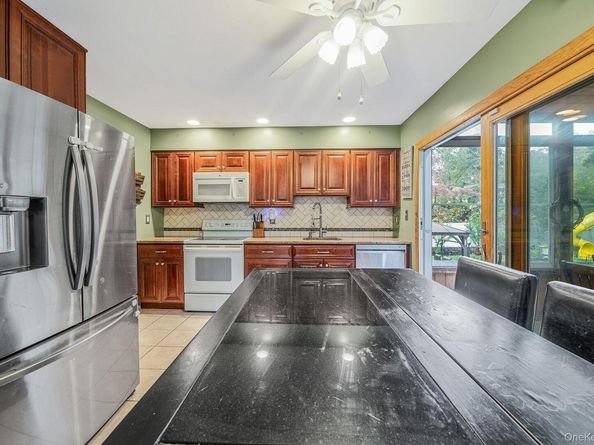 4 Court Street, Selden NY 11784