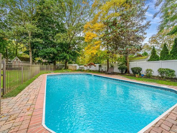 4 Court Street, Selden NY 11784