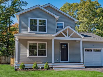 4 Forest Avenue