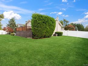 3 Fortune Lane, Jericho NY 11753