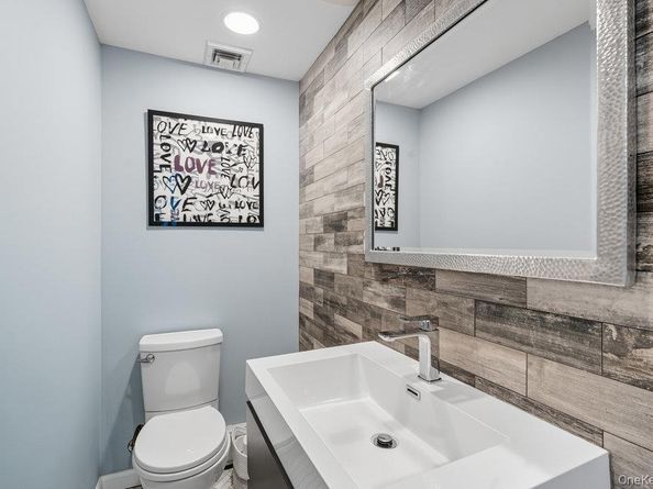 3 Fortune Lane, Jericho NY 11753
