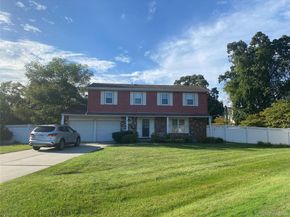 31 Melody Lane, Amityville NY 11701