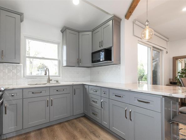 34 Avondale Street, Valley Stream NY 11581